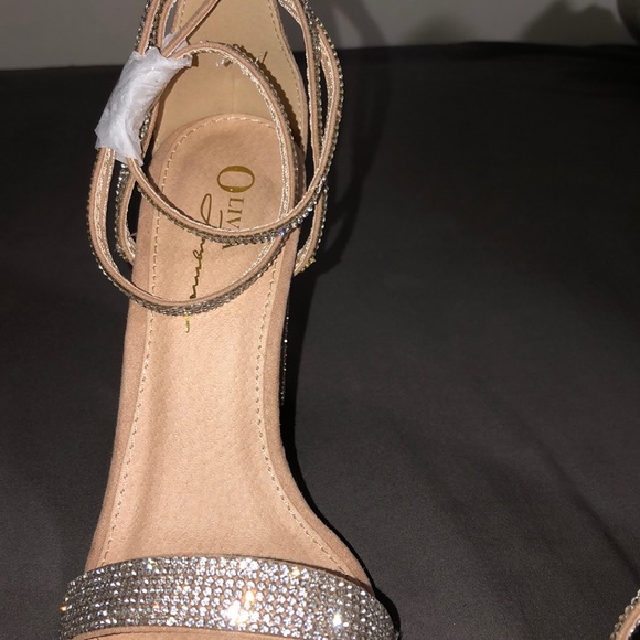 High-heels - Picture 5 of 6